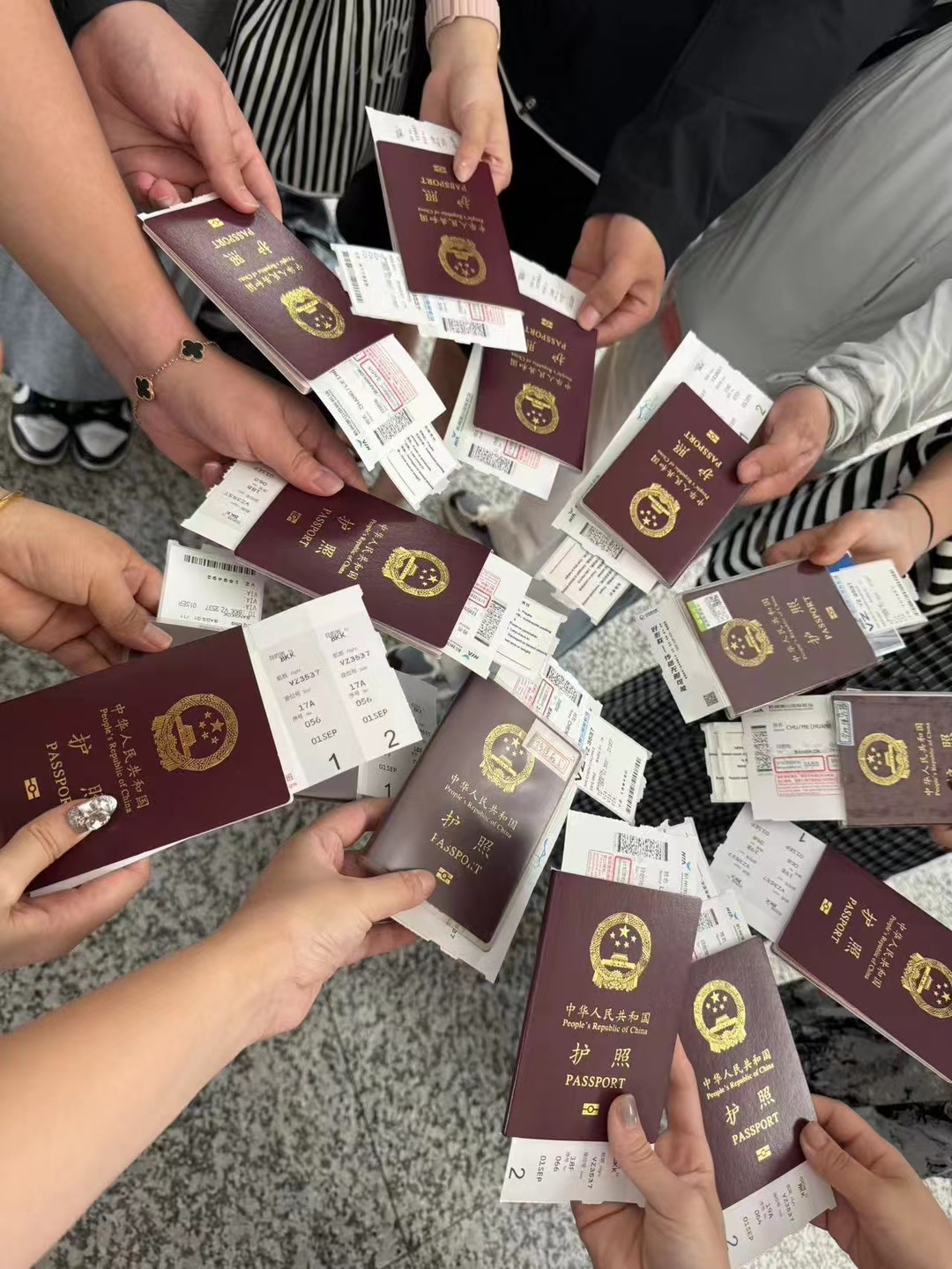 1751866908207726.jpg 游客照7.jpg
