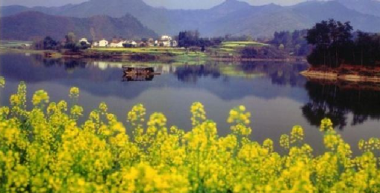 富春桃源，富春云梯、岩岭湖特色竹筏、琴溪香谷一日